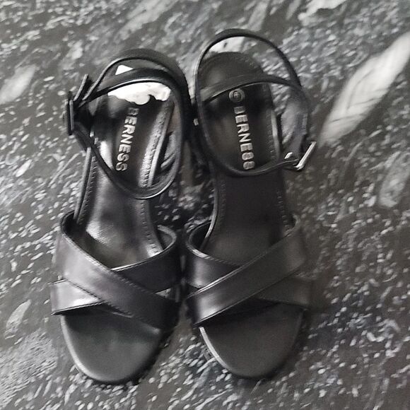 BRAND NEW BERNESS EBBA CRISS-CROSS  BLOCK HEEL OPEN TOE  SANDAL G1 - Picture 6 of 15